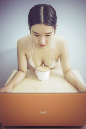 韩国床上电影_BD韩语免费观看视频